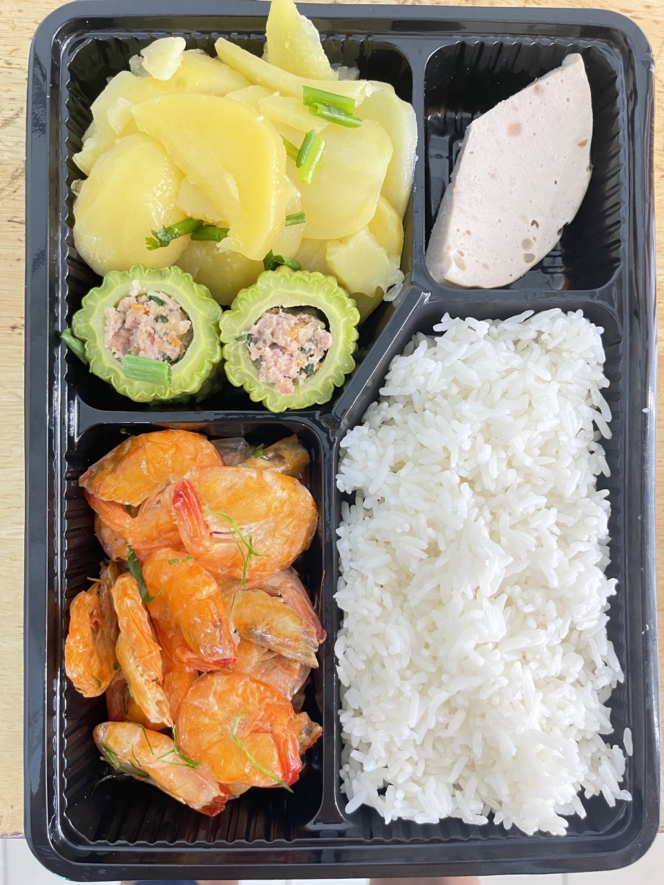 Cơm tôm rang lá chanh